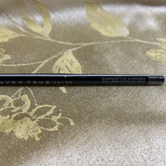 Avon Beauty Bundle ~ 3 pc set - Picture 2 of 8